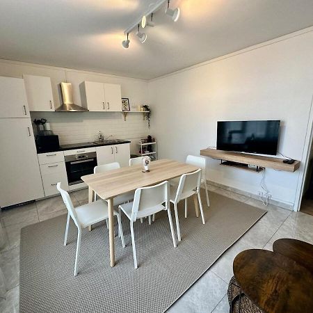 Au Coeur Du Quartier Taittinger Apartment Reims Exterior photo