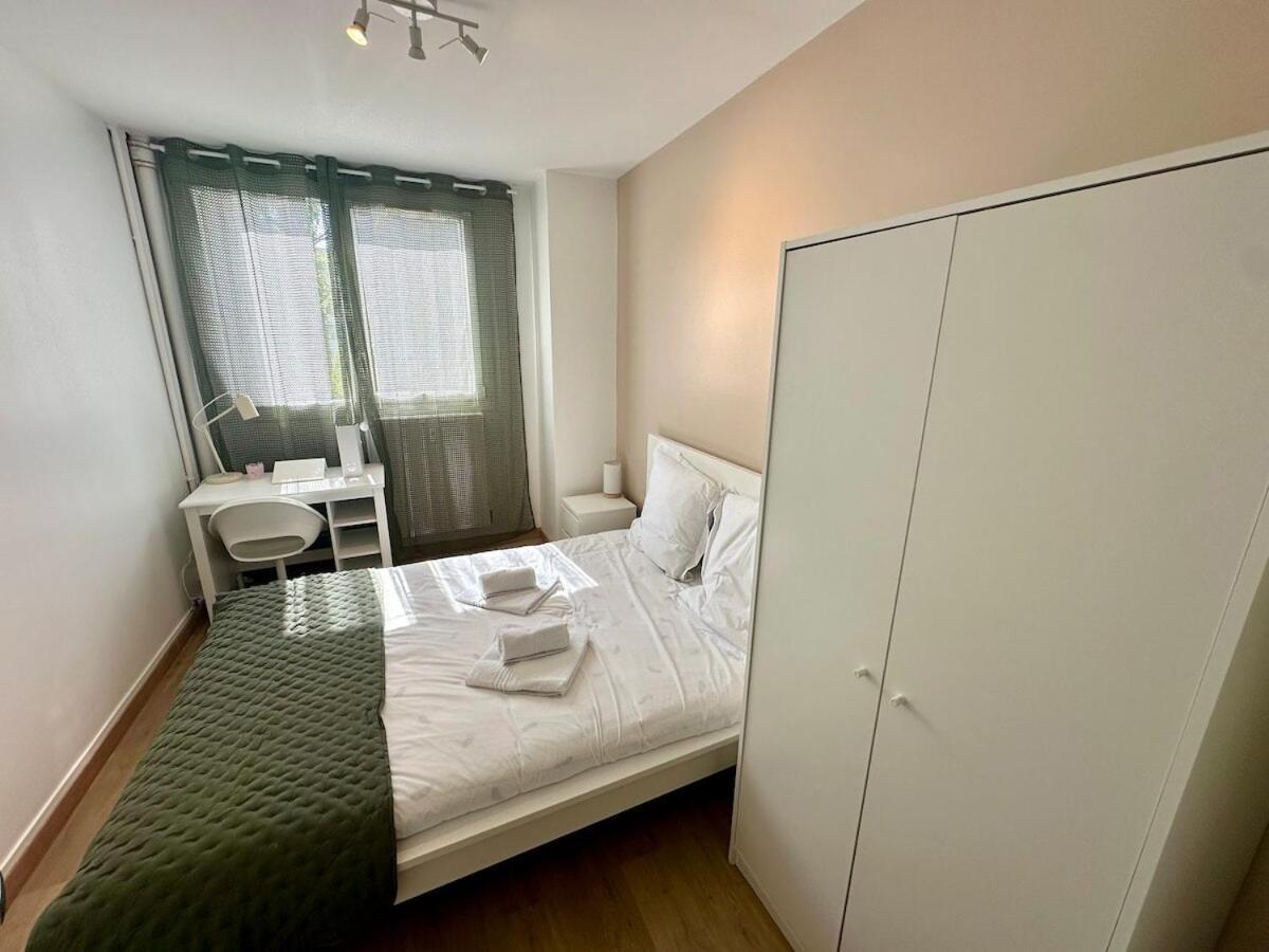 Au Coeur Du Quartier Taittinger Apartment Reims Exterior photo
