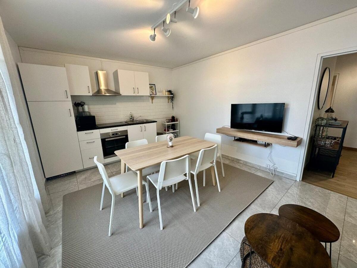 Au Coeur Du Quartier Taittinger Apartment Reims Exterior photo